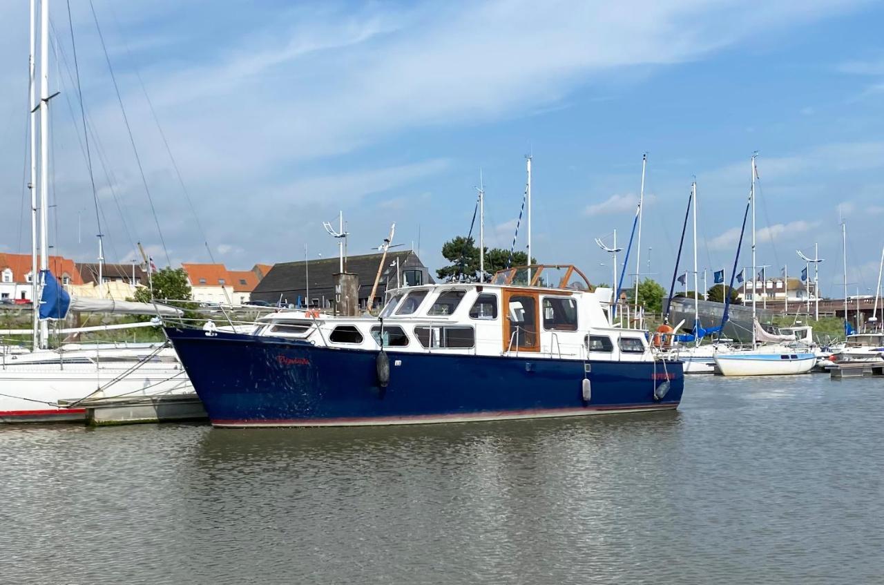 La Vedette Hollandaise Botel